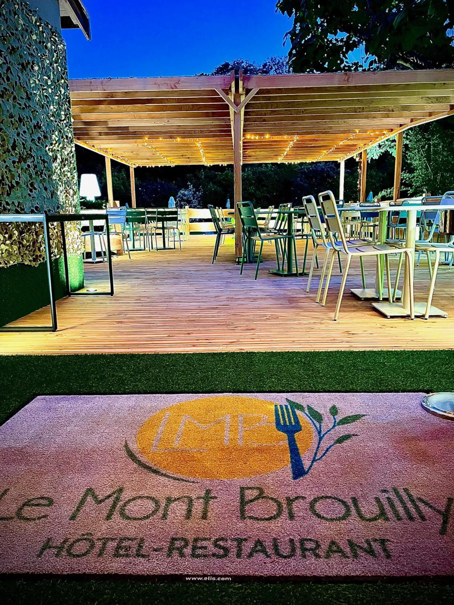 Le Mont Brouilly Hotel Quincié-en-Beaujolais Buitenkant foto
